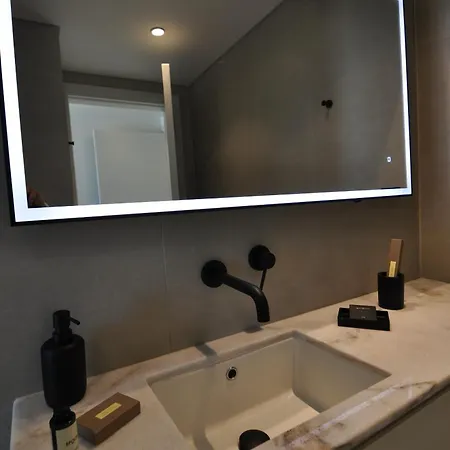 Leisure Gates 1 نيا سكيوني