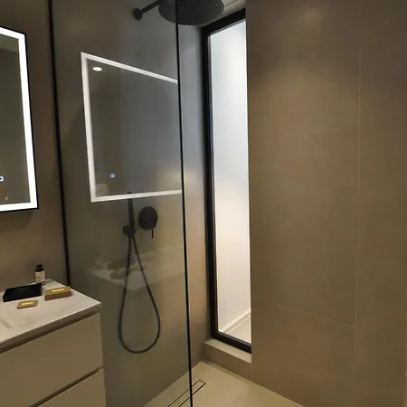 Leisure Gates 1 فيلة نيا سكيوني