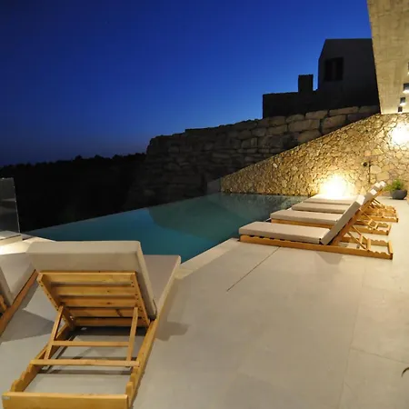 别墅 Leisure Gates 1 *